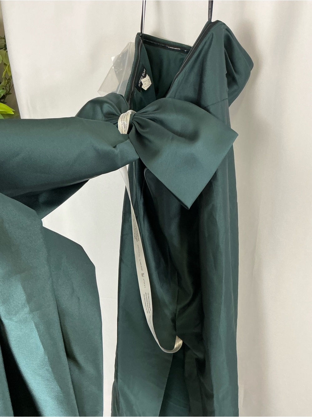 ALFRED SUNG Strapless Column Dress in Evergreen - Picture 5 of 7